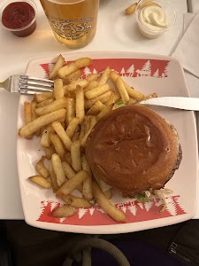 Burgers Ski place picture